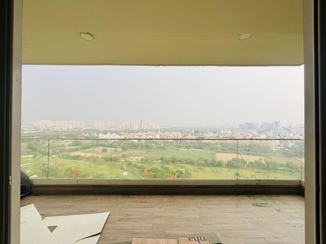3 BHK + Servant Room Apartment For Rent in Kalpataru Vista