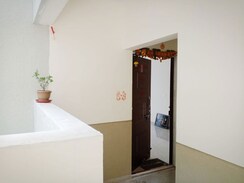 2 BHK Apartment For Rent in Moraya Radhey Premlok CHS