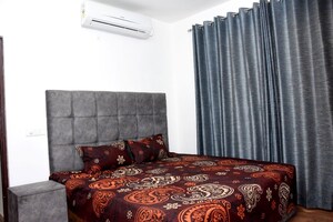 Bedroom in 3.5 BHK Apartment at Ansal Royal Heritage, Sector 70 – for Sale