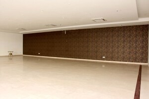 Furnished Amenities in 3.5 BHK Apartment at Ansal Royal Heritage, Sector 70 – for Sale