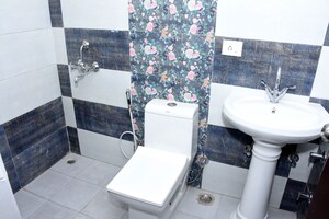 Team Area in 3.5 BHK Apartment at Ansal Royal Heritage, Sector 70 – for Sale