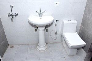 Bathroom in 3.5 BHK Apartment at Ansal Royal Heritage, Sector 70 – for Sale