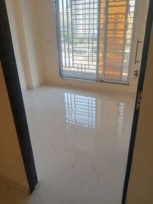 Room in 2 BHK Apartment at Safa Complex, Shilphata – for Rent