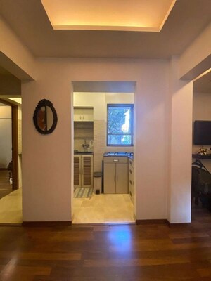 Room in 2 BHK Apartment at Bandra West – for Rent