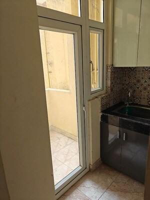 Room in 2 BHK Apartment at Rise Organic Homes, Mahurali – for Rent