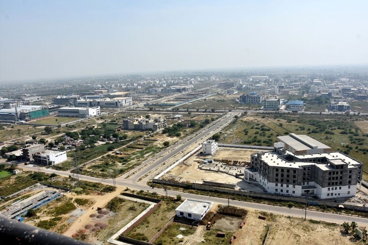 Exterior View, ansal-royal-heritage 3 Bedroom 1500 Sq.Ft. Apartment In Sector 70 Faridabad 10365571