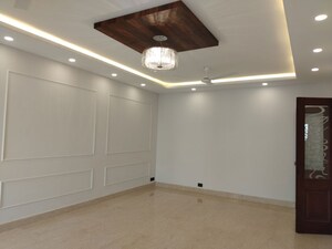 Room in 4 BHK Builder Floor at Jasola – for Sale