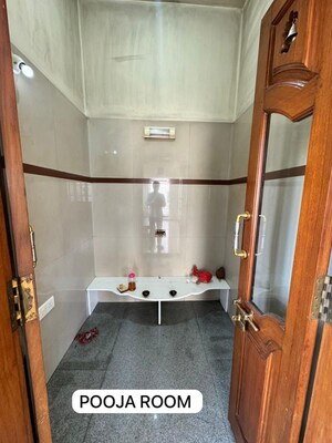Furnished Amenities in 2 BHK Apartment at Thyagaraja Nagar – for Rent