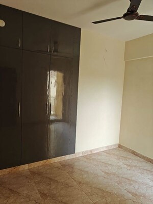 Room in 3 BHK Apartment at Arocon Rainbow, Mahurali – for Rent