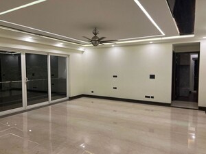 Room in 4 BHK Builder Floor at Sushant Lok I – for Sale