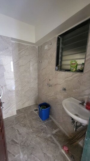 Bathroom in 1 BHK Apartment at Dombivli East – for Rent