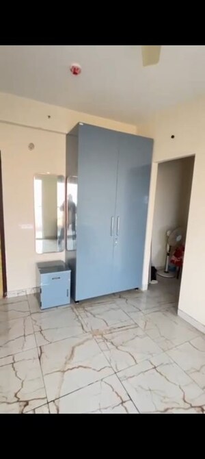 Room in 3 BHK Apartment at Raj Nagar Extension – for Rent