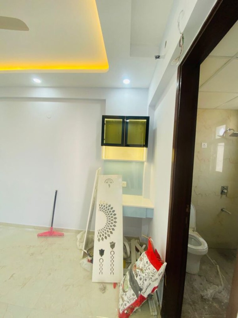 Bathroom, sector 89 3.5 Bedroom 1495 Sq.Ft. Builder Floor In Sector 89 Gurgaon 9697024