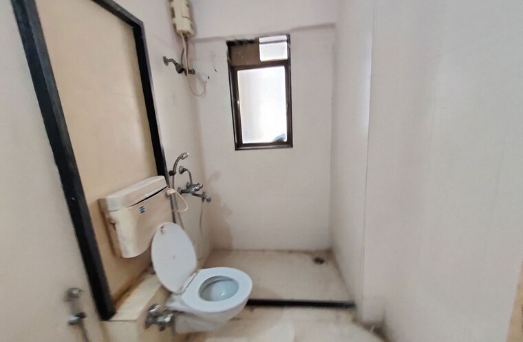 Bathroom, sandesh nagar Pg For Girls In Sandesh Nagar 10365591