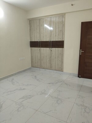 Room in 2 BHK Apartment at SG Shikhar Height, Siddharth Vihar – for Rent