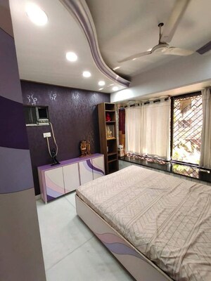 Bedroom in 2 BHK Apartment at Andheri East – for Rent