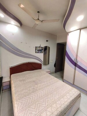 Bedroom in 2 BHK Apartment at Andheri East – for Rent
