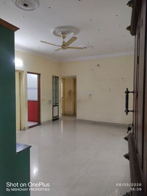 Room in 2 BHK Independent House at Hrbr Layout – for Rent