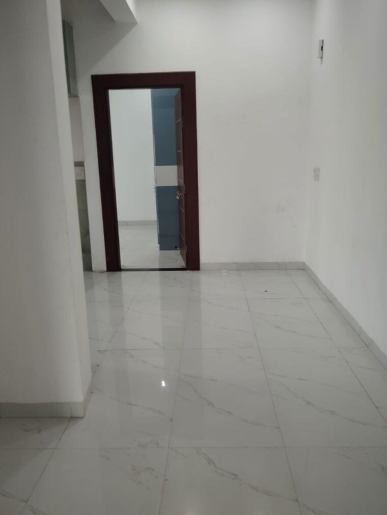 Room, maulviganj 3 Bedroom 2250 Sq.Ft. Apartment In Maulviganj Lucknow 10364745