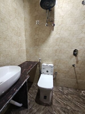 Bathroom in 2 BHK Builder Floor at Ardee City, Sector 52 – for Rent