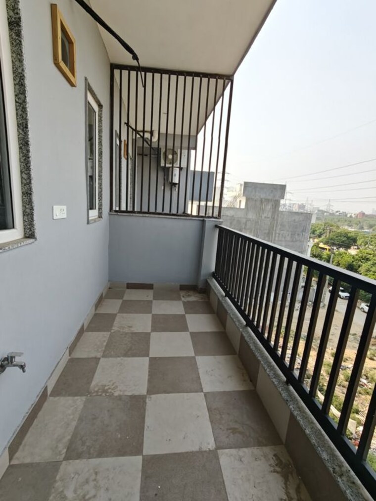 Balcony, ardee-city 2 Bedroom 1150 Sq.Ft. Builder Floor In Sector 52 Gurgaon 10365658