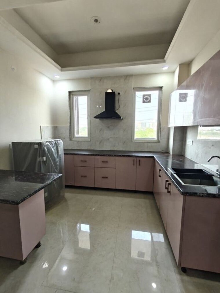 Kitchen, ardee-city 2 Bedroom 1150 Sq.Ft. Builder Floor In Sector 52 Gurgaon 10365658