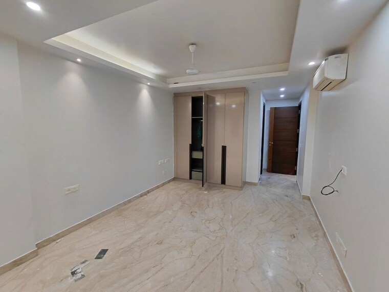 Room, greater kailash ii 3 Bedroom 2200 Sq.Ft. Builder Floor In Greater Kailash ii Delhi 10365668