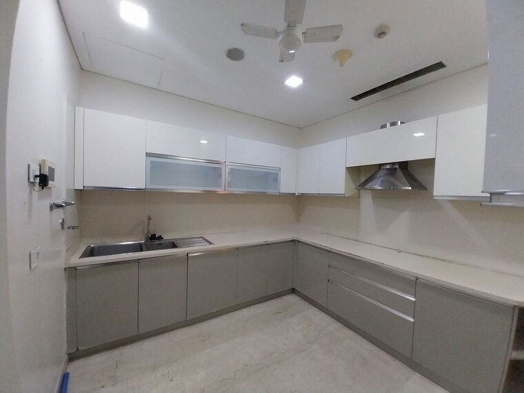 Kitchen, omkar-1973 3 Bedroom 2817 Sq.Ft. Apartment In Worli Mumbai 10365670
