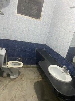 3 BHK + Store Room Builder Floor For Rent in Saket