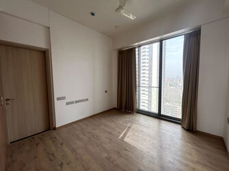 4 BHK + Pooja Room,Study Room,Store Room 2190 Sq.Ft. Apartment in Rustomjee Crown