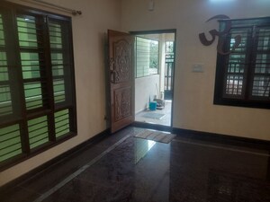 Room in 3 BHK Builder Floor at Akshya Nagar – for Rent