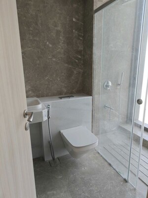 Bathroom in 5 BHK Apartment at Rustomjee Crown, Prabhadevi – for Sale
