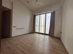 4 BHK + Pooja Room,Servant Room Apartment For Sale in Rustomjee Crown