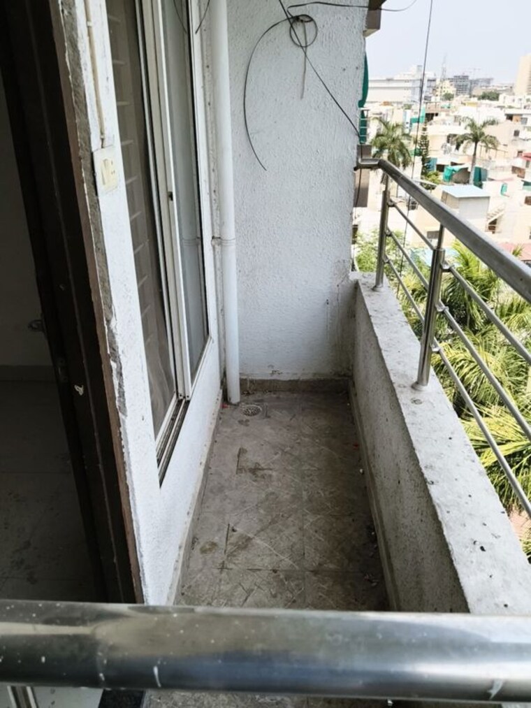 Balcony, gulmohar colony 2 Bedroom 1011 Sq.Ft. Apartment In Gulmohar Colony Bhopal 10365730