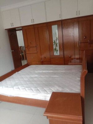 Bedroom in 3 BHK Apartment at Mathikere – for Rent
