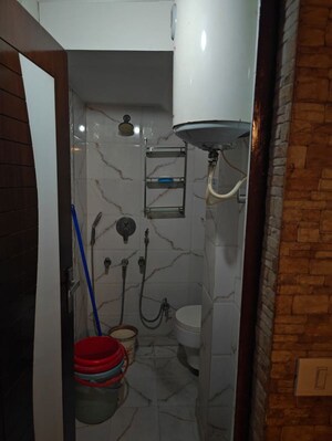  1 BHK Builder Floor at Lajpat Nagar ii – for Rent