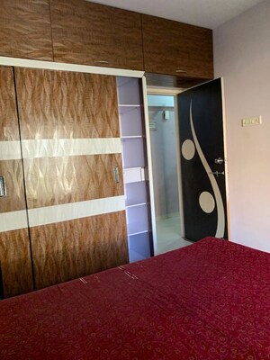 Furnished Amenities in 1 BHK Apartment at New Nikita Apartments, Borivali West – for Rent