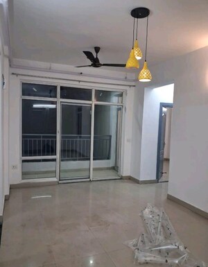 Room in 2 BHK Apartment at Eta Ii Greater Noida – for Rent