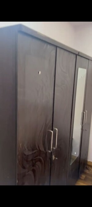 Furnished Amenities in 1 BHK Apartment at Oakland Park, Andheri West – for Sale