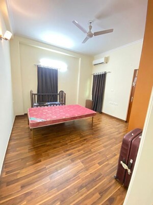 Bedroom in 3 BHK Builder Floor at Palam Vihar Residents Association, Palam Vihar – for Rent
