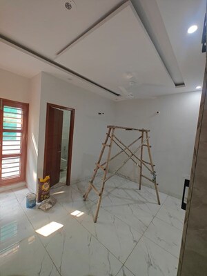 Room in 4 BHK Independent House at Gmada Aerocity – for Rent