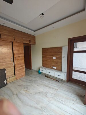 Room in 4 BHK Independent House at Gmada Aerocity – for Rent