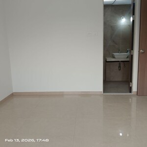 Room in 3 BHK Apartment at Dosti Greenscape, Hadapsar – for Sale