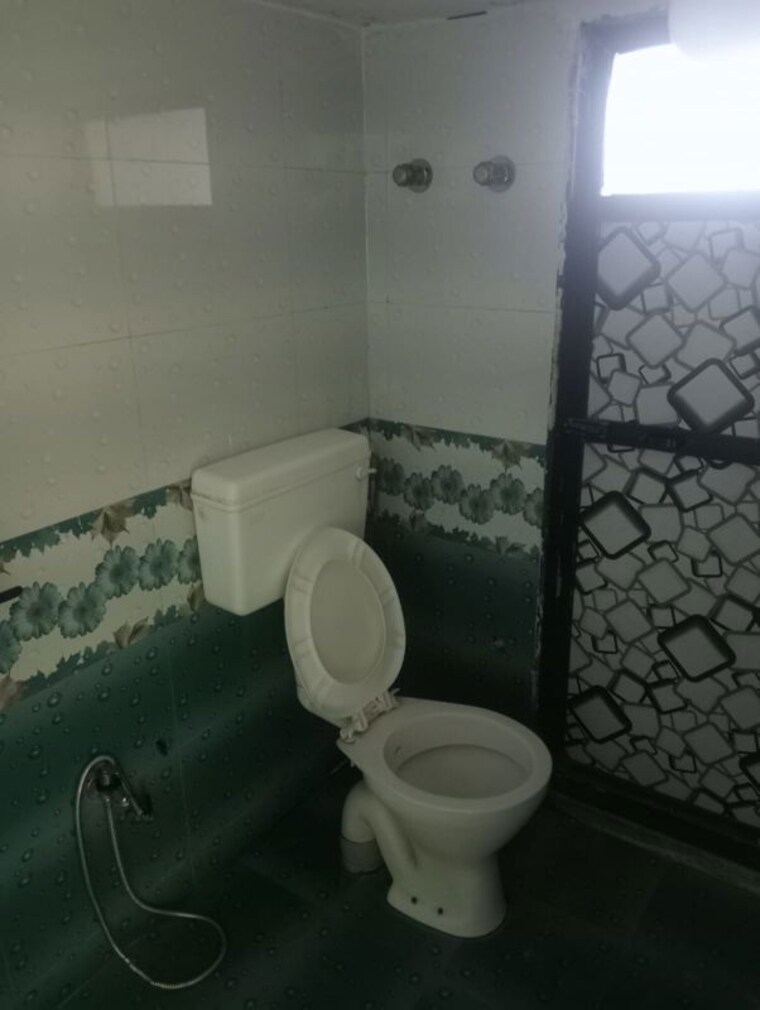 Bathroom, meenar-ammar-meadows-phase-2 2 Bedroom 980 Sq.Ft. Apartment In Shilphata Thane 10365725