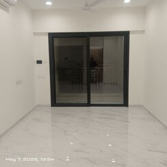 2 BHK Apartment For Sale in Kohinoor Royale Towers