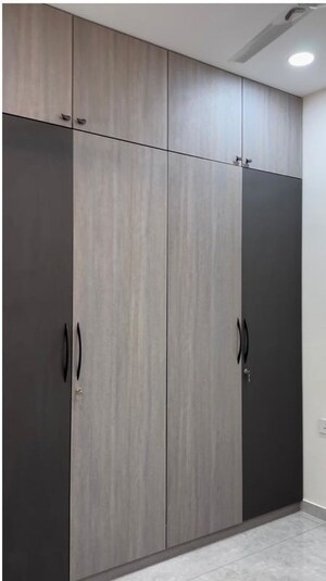 Room in 3 BHK Apartment at Vasavi Signature, Kukatpally – for Rent