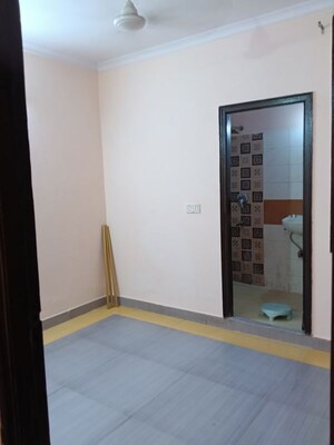 Room in 2 BHK Builder Floor at Jawahar Nagar – for Sale