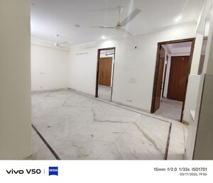 Room in 3 BHK Builder Floor at Shiv Nagar – for Rent