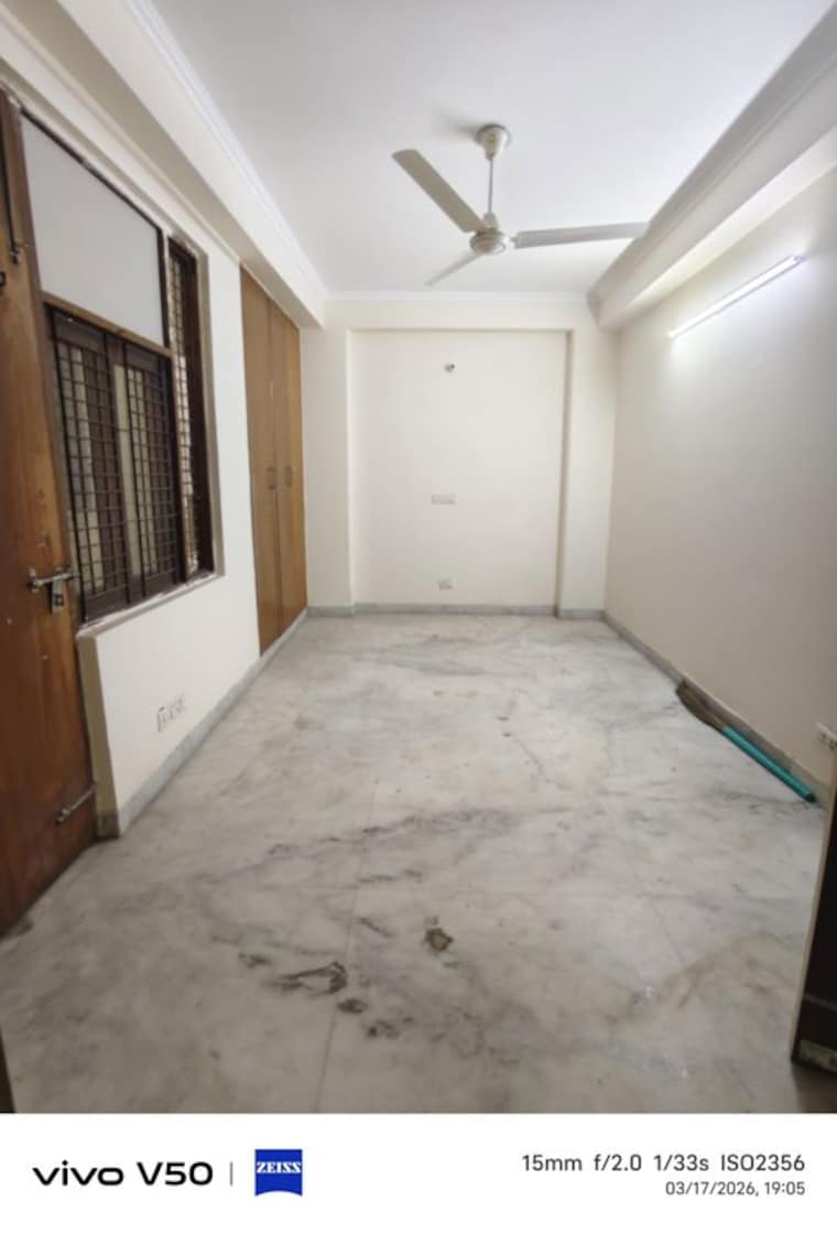 Room, shiv nagar 3 Bedroom 1000 Sq.Ft. Builder Floor In Shiv Nagar Delhi 10365864