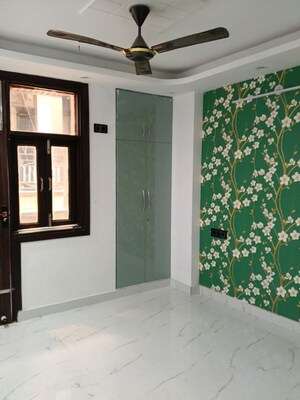 Room in 2 BHK Builder Floor at Malviya Nagar – for Rent